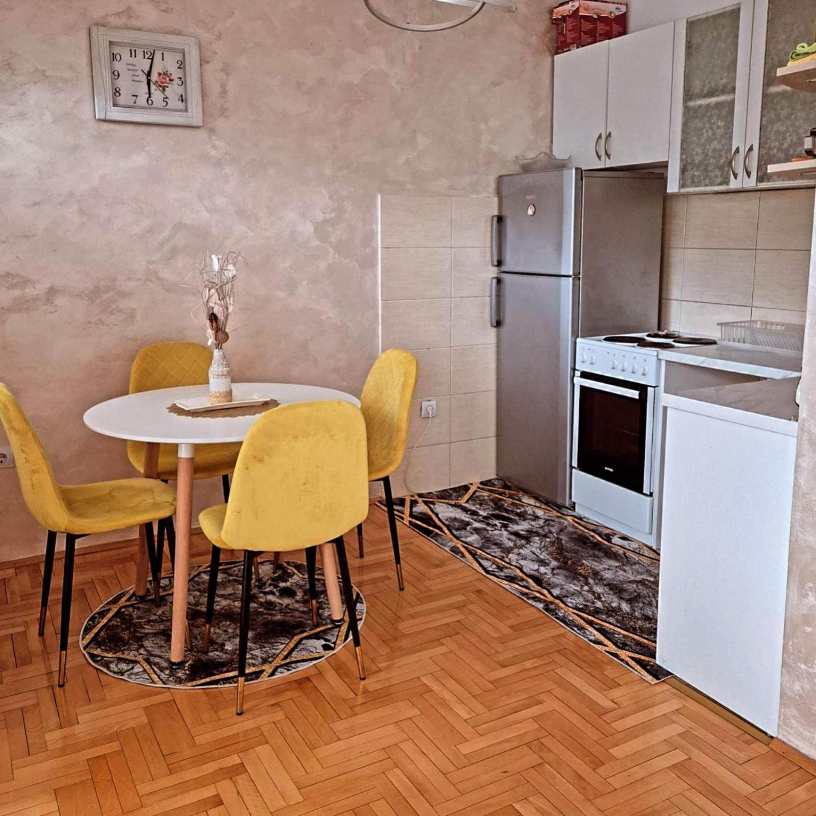 Apartman Bujisic Плужине Екстериор снимка